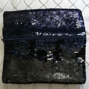 Dark blue sequin a/clutch